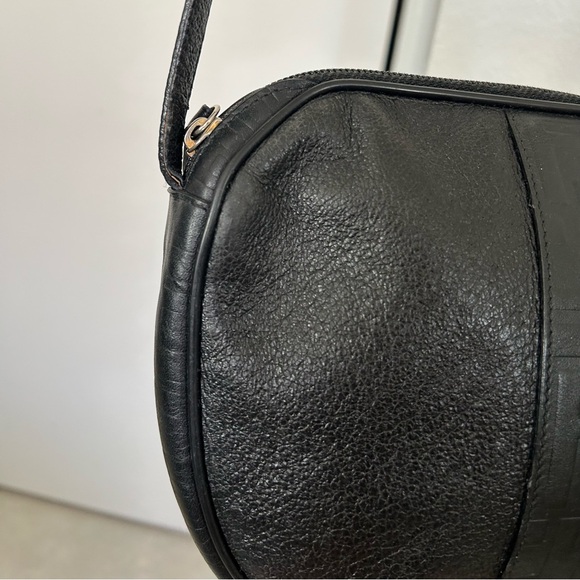 Fendi Vintage Black Leather Crossbody Bag - Picture 3 of 16